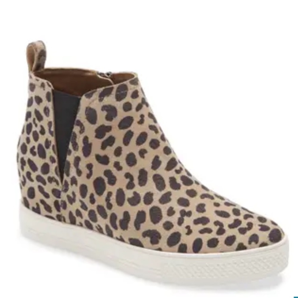 Caslon Aidy Water Resistant Wedge Sneaker